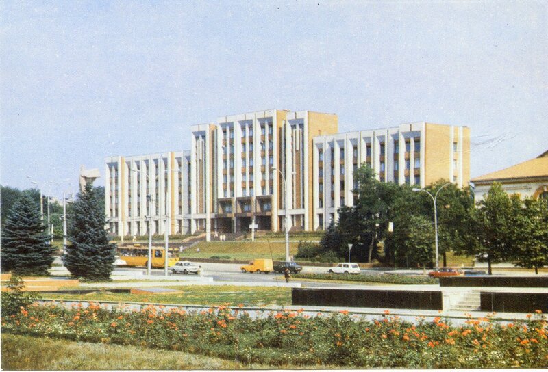  Здание Верховного совета ПМР